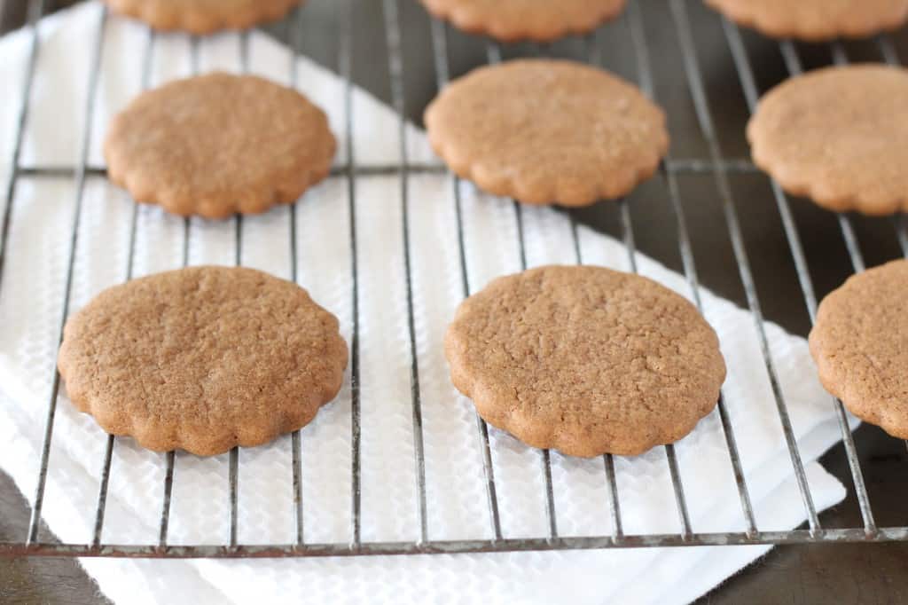 Swedish ginger cookies on a wire rack