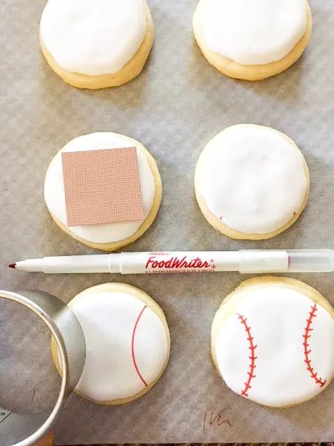 how to make the red stitches on the baseball cookies