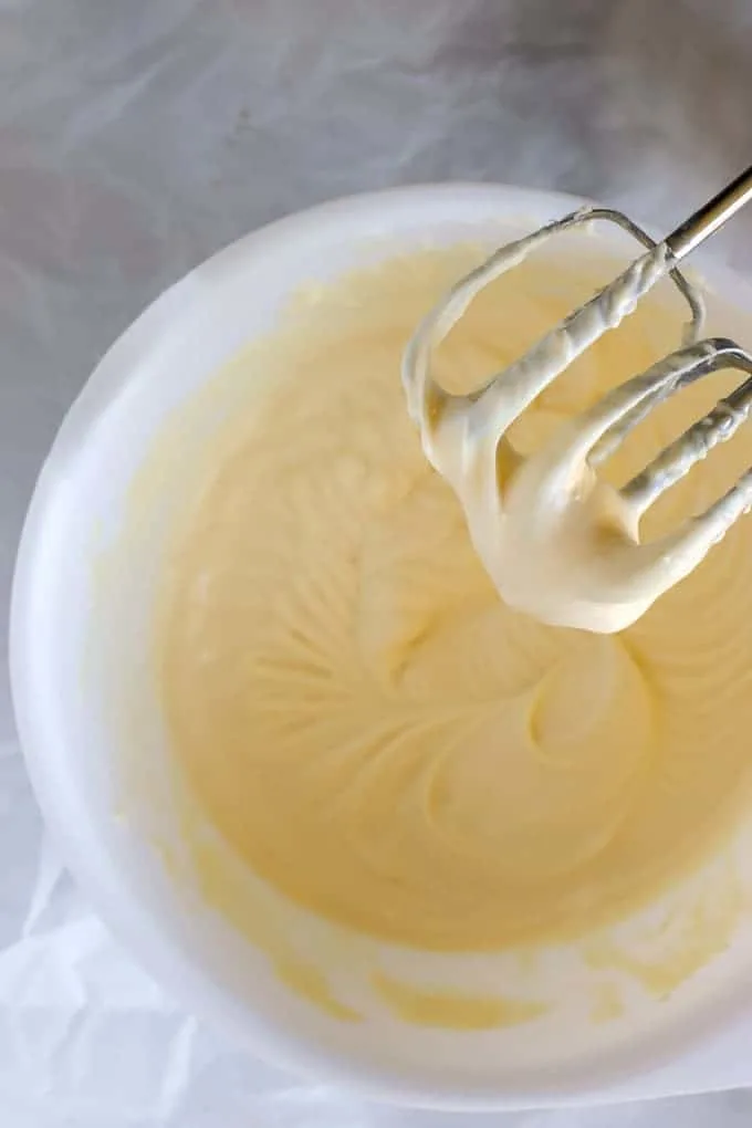 No bake cheesecake filling with hand held mixer