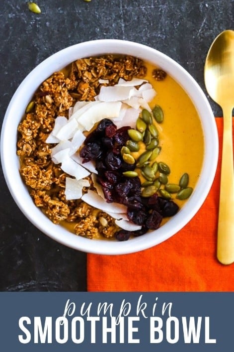 Pinterest image for pumpkin smoothie bowl